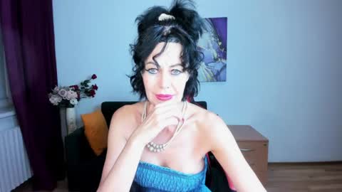 Snapshot of silvia_wallec chatting on 08/02/26, 05:44 Silvia Wallec online show from 08/02/26, 05:44