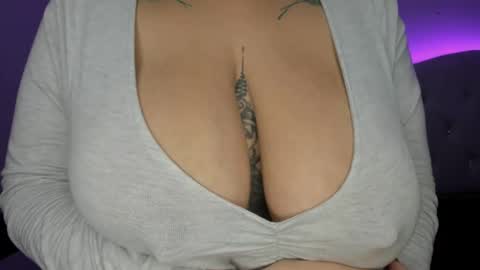 silvia online show from 10/28/25, 07:27