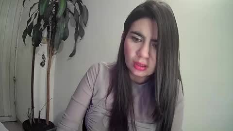 Silvie online show from 12/11/24, 11:43