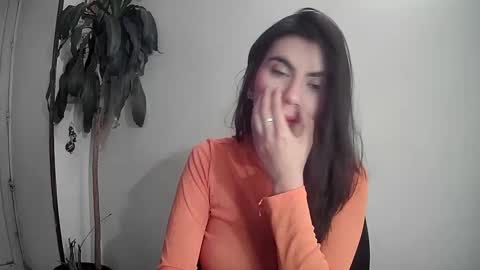 Silvie online show from 12/27/24, 01:11