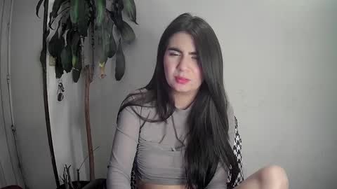 Silvie online show from 01/08/25, 03:51