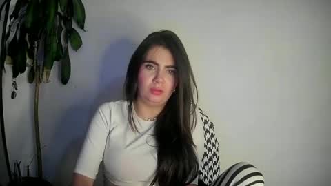 Silvie online show from 01/15/25, 02:49