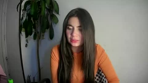 Silvie online show from 01/16/25, 03:23