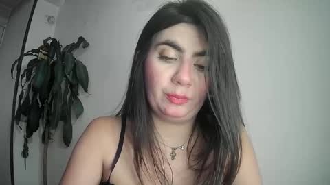 Silvie online show from 02/06/25, 12:11