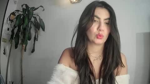 Silvie online show from 03/08/25, 01:28