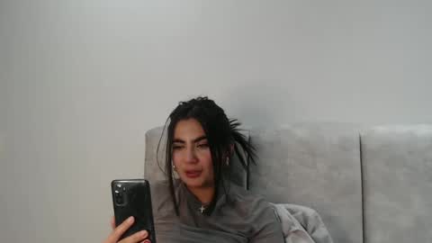 Silvie online show from 09/28/25, 05:24