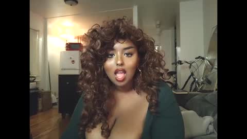 Simin Fox online show from 10/14/25, 02:12