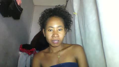 simirna98 online show from 06/12/26, 09:41