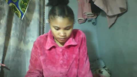 simirna98 online show from 06/19/26, 08:29
