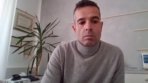 Snapshot of simmeturbate chatting on 12/27/24, 01:07 Italiandaddyitalydickassbottomassholecomshowmasturbatenudeboyitalyatleticcutemuscolarhardcockdickboy online show from 12/27/24, 01:07