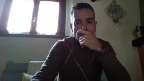 Snapshot of simmeturbate chatting on 02/17/25, 01:21 Italiandaddyitalydickassbottomassholecomshowmasturbatenudeboyitalyatleticcutemuscolarhardcockdickboy online show from 02/17/25, 01:21