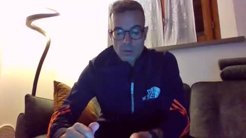 Snapshot of simmeturbate chatting on 09/28/25, 08:47 Italiandaddyitalydickassbottomassholecomshowmasturbatenudeboyitalyatleticcutemuscolarhardcockdickboy online show from 09/28/25, 08:47