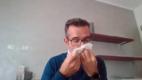 Snapshot of simmeturbate chatting on 10/22/25, 09:09 Italiandaddyitalydickassbottomassholecomshowmasturbatenudeboyitalyatleticcutemuscolarhardcockdickboy online show from 10/22/25, 09:09