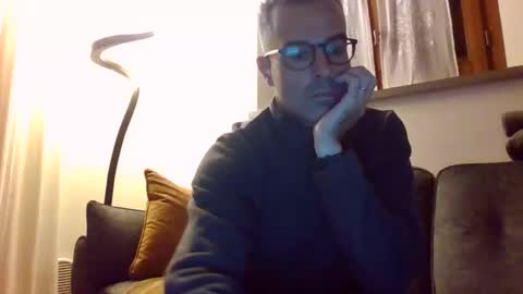 Snapshot of simmeturbate chatting on 10/30/25, 09:26 Italiandaddyitalydickassbottomassholecomshowmasturbatenudeboyitalyatleticcutemuscolarhardcockdickboy online show from 10/30/25, 09:26