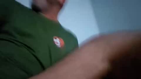 Snapshot of simo898000 chatting on 11/15/25, 11:32 simo898000 online show from 11/15/25, 11:32