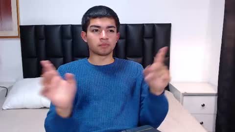 Snapshot of simon__lambert chatting on 06/11/26, 06:39 simon__lambert online show from 06/11/26, 06:39