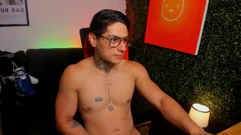 Snapshot of simon_cortes chatting on 07/16/26, 12:00 Simon Cortes online show from 07/16/26, 12:00