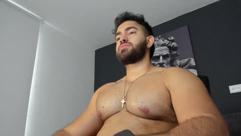 simon_leon01 online show from 01/10/25, 10:04