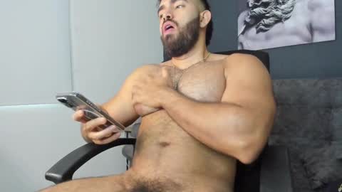 simon_leon01 online show from 02/24/25, 10:03