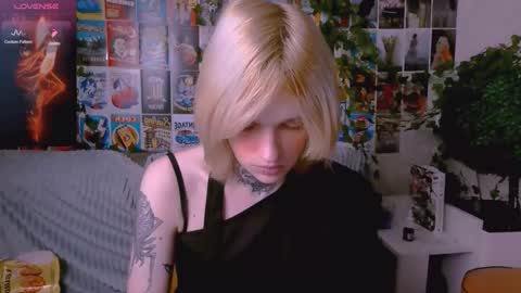 Simona online show from 11/08/25, 12:11