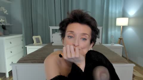 Simona  online show from 12/20/24, 01:43