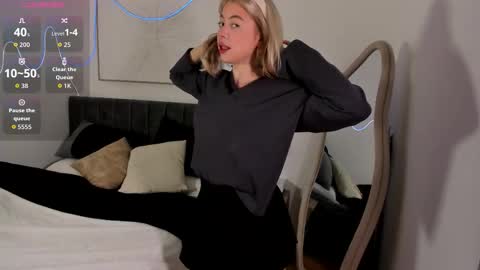 SimonaGerry online show from 11/10/25, 03:38