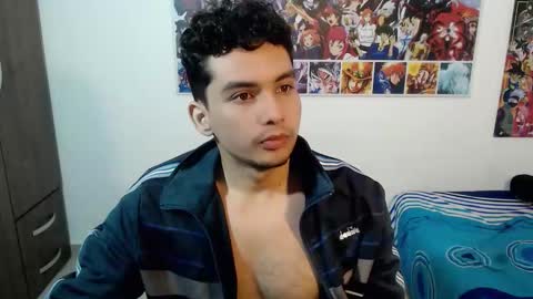 Snapshot of simone_vice chatting on 10/15/25, 10:15 simone vice online show from 10/15/25, 10:15