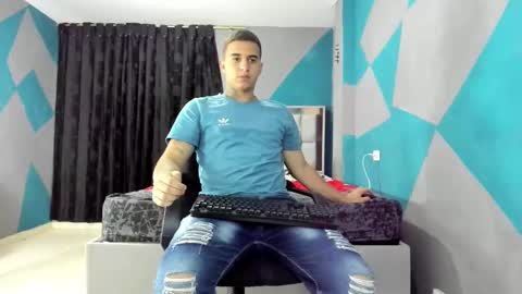 Snapshot of simonkeler chatting on 02/22/25, 04:29 SIMON KELER online show from 02/22/25, 04:29