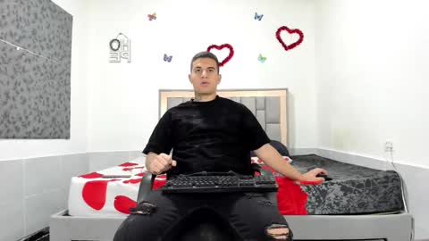 Snapshot of simonkeler chatting on 09/29/25, 03:00 SIMON KELER online show from 09/29/25, 03:00