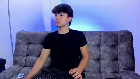  Simon  online show from 01/17/25, 01:56