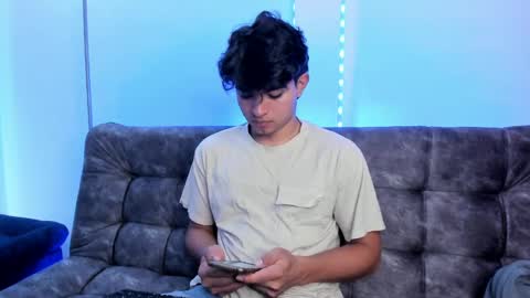  Simon  online show from 01/18/25, 03:16