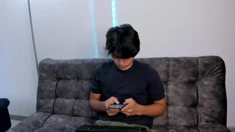  Simon  online show from 01/20/25, 01:32