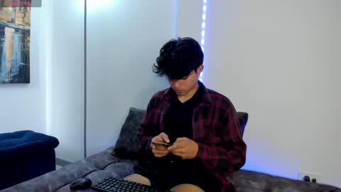  Simon  online show from 02/01/25, 01:09