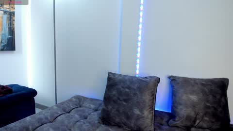  Simon  online show from 02/01/25, 04:11