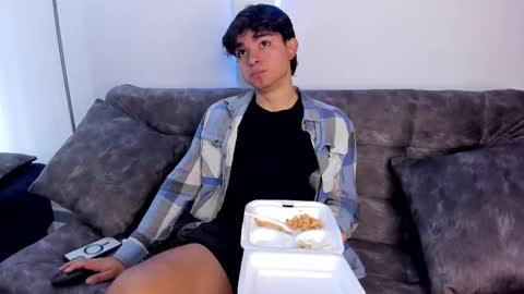  Simon  online show from 02/12/25, 02:43