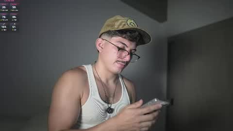 Snapshot of simoon_01 chatting on 07/02/26, 12:54 SIMOON online show from 07/02/26, 12:54