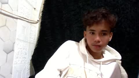 Snapshot of simplecutyboy chatting on 08/03/26, 04:00 simplecutyboy online show from 08/03/26, 04:00
