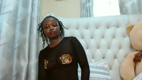 simply_eve1 online show from 11/21/25, 03:16