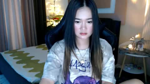 Adrianna Fowler online show from 12/20/25, 02:18