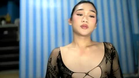 Snapshot of simplysultrykylie chatting on 06/17/26, 02:40 Kylie online show from 06/17/26, 02:40