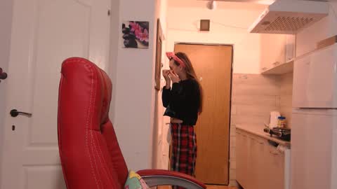 simyhvn online show from 02/05/26, 05:12