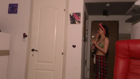 simyhvn online show from 03/31/26, 04:13