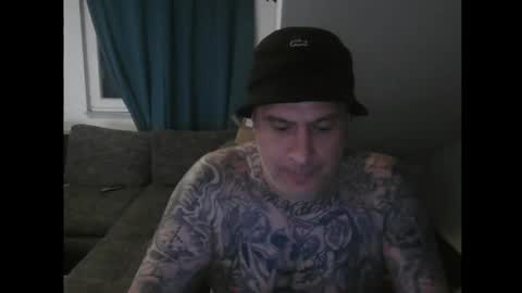 Snapshot of sinalco1975 chatting on 05/22/26, 02:30 sinalco1975 online show from 05/22/26, 02:30