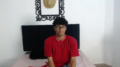 Snapshot of sinboy_ chatting on 04/14/26, 04:24 online show from 04/14/26, 04:24