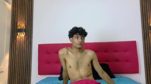 Snapshot of sinboy_ chatting on 05/07/26, 07:03 online show from 05/07/26, 07:03