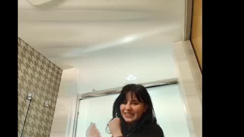 Sincerelyneon online show from 02/05/26, 01:10