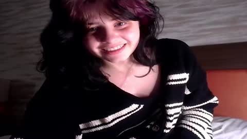 Sincerelyneon online show from 04/06/26, 11:11