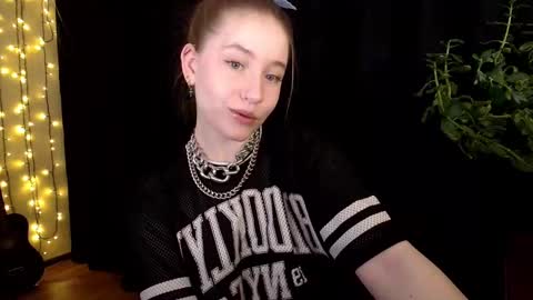 Sindi online show from 09/12/25, 11:21