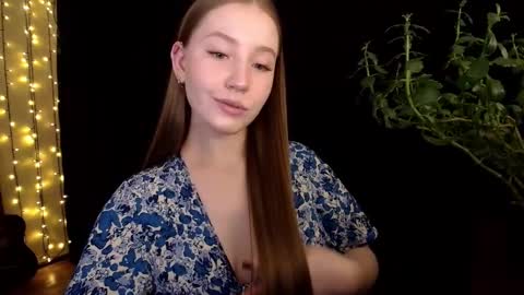 Sindi online show from 10/15/25, 01:44