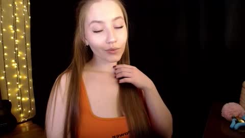 Sindi online show from 11/28/25, 12:41